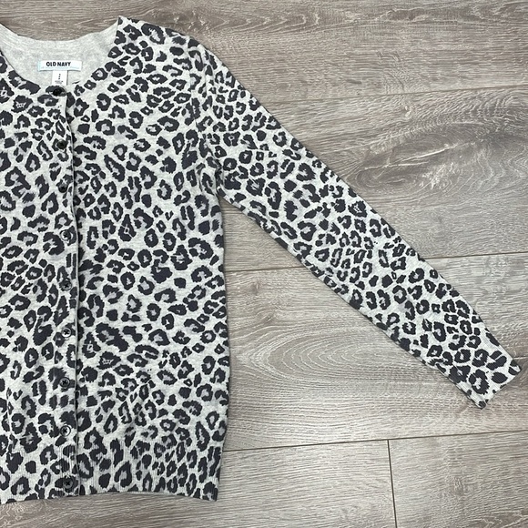 Old Navy Stretch Cardigan Long Sleeve Grey Animal Leopard Print S - Picture 5 of 16